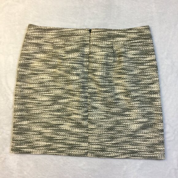 Ann Taylor LOFT Mini Pencil Skirt 12P Womans Petite Black White Tweed Zip Pocket - Picture 2 of 12